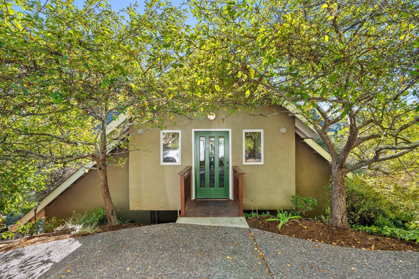 2222 Ocean Street Extension