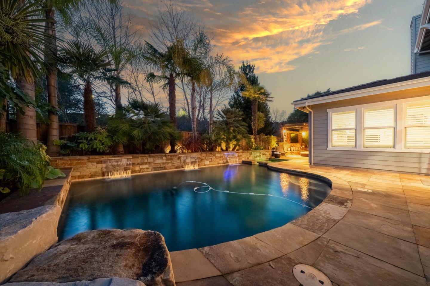 15 Deerfield Drive
