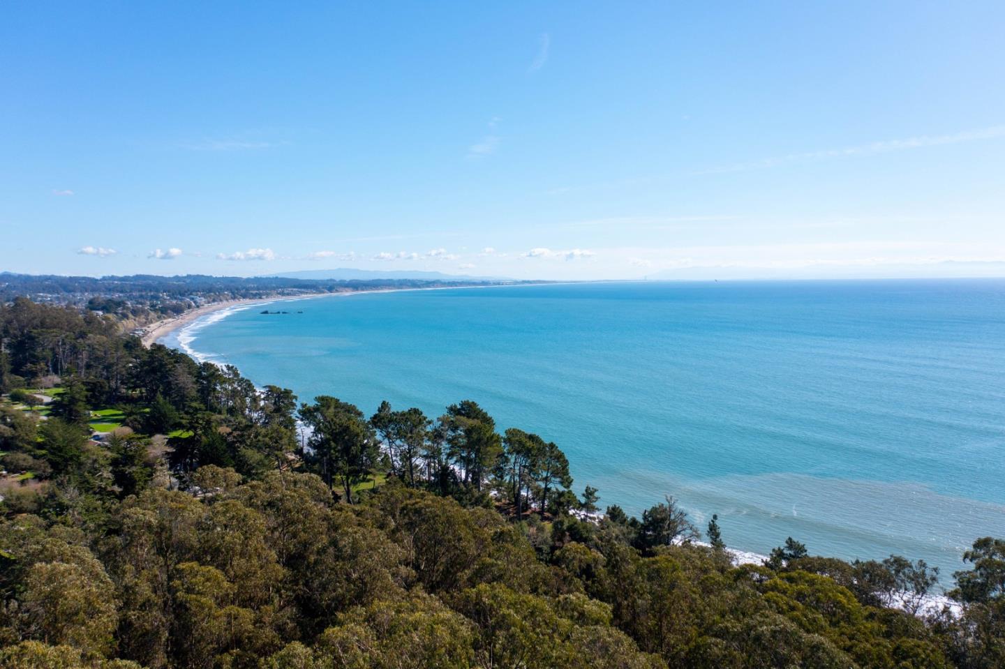 1009 Sir Francis Avenue