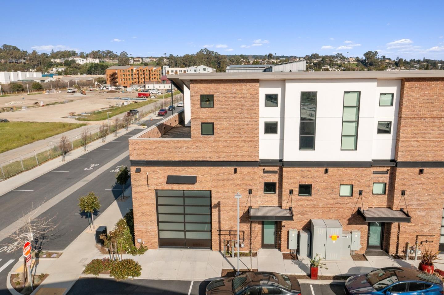 200 Panetta Avenue 1