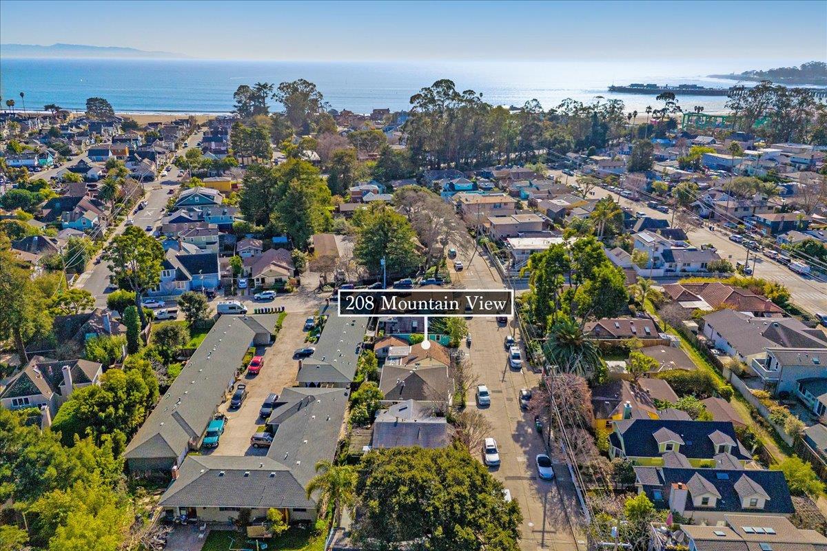 208 Mountain View Avenue