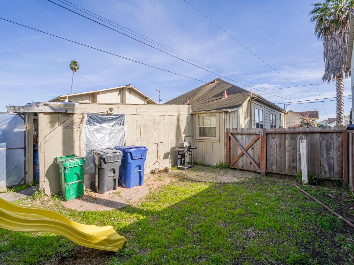 215 Palm Avenue