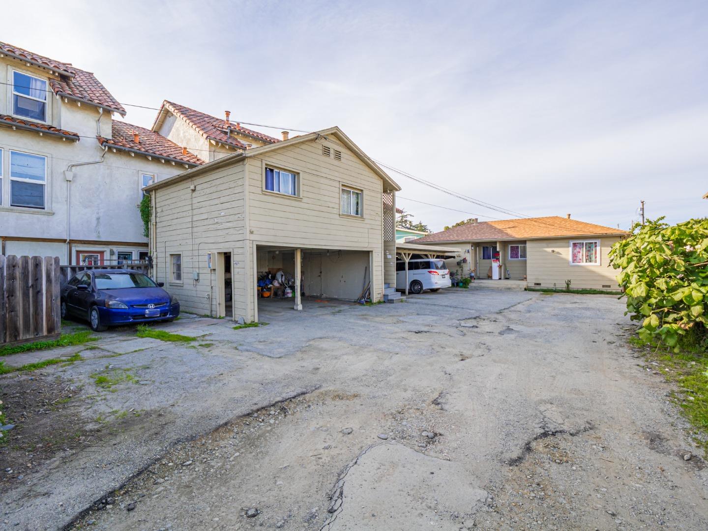 215 Palm Avenue