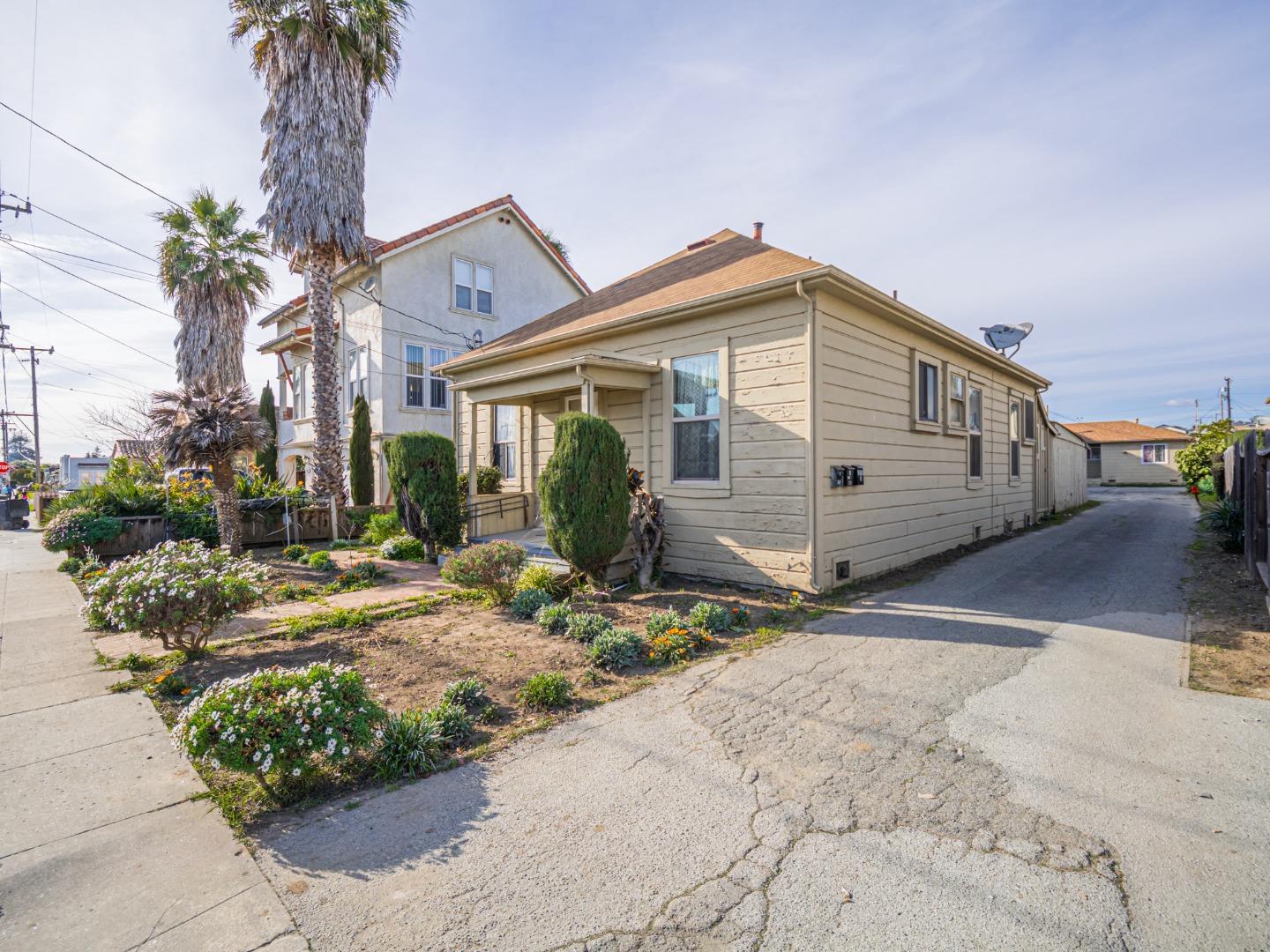 215 Palm Avenue