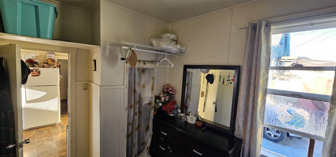 140 East Riverside Drive