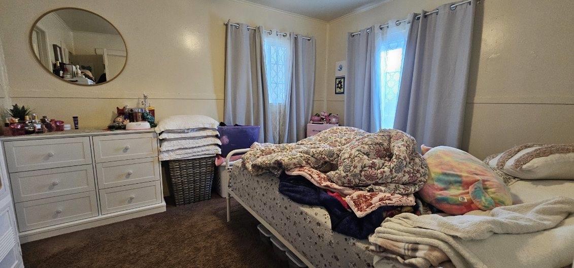 140 East Riverside Drive