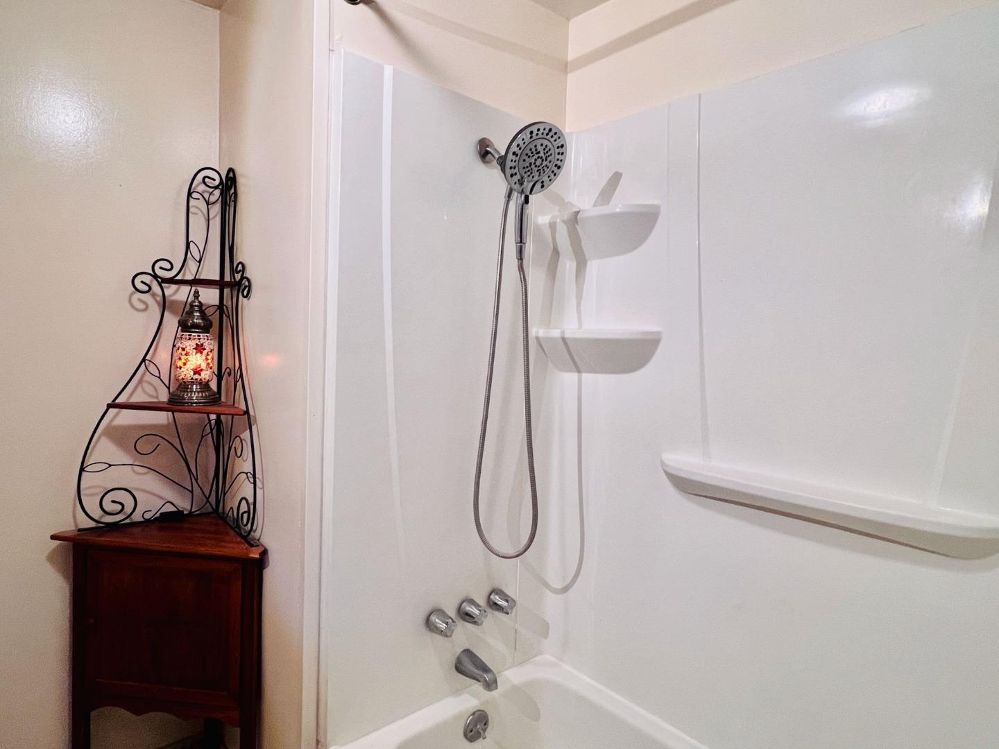 1040 38th Avenue Unit: 39