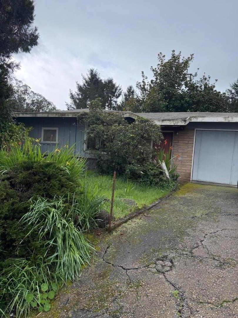 71 Hawk Haven Road
