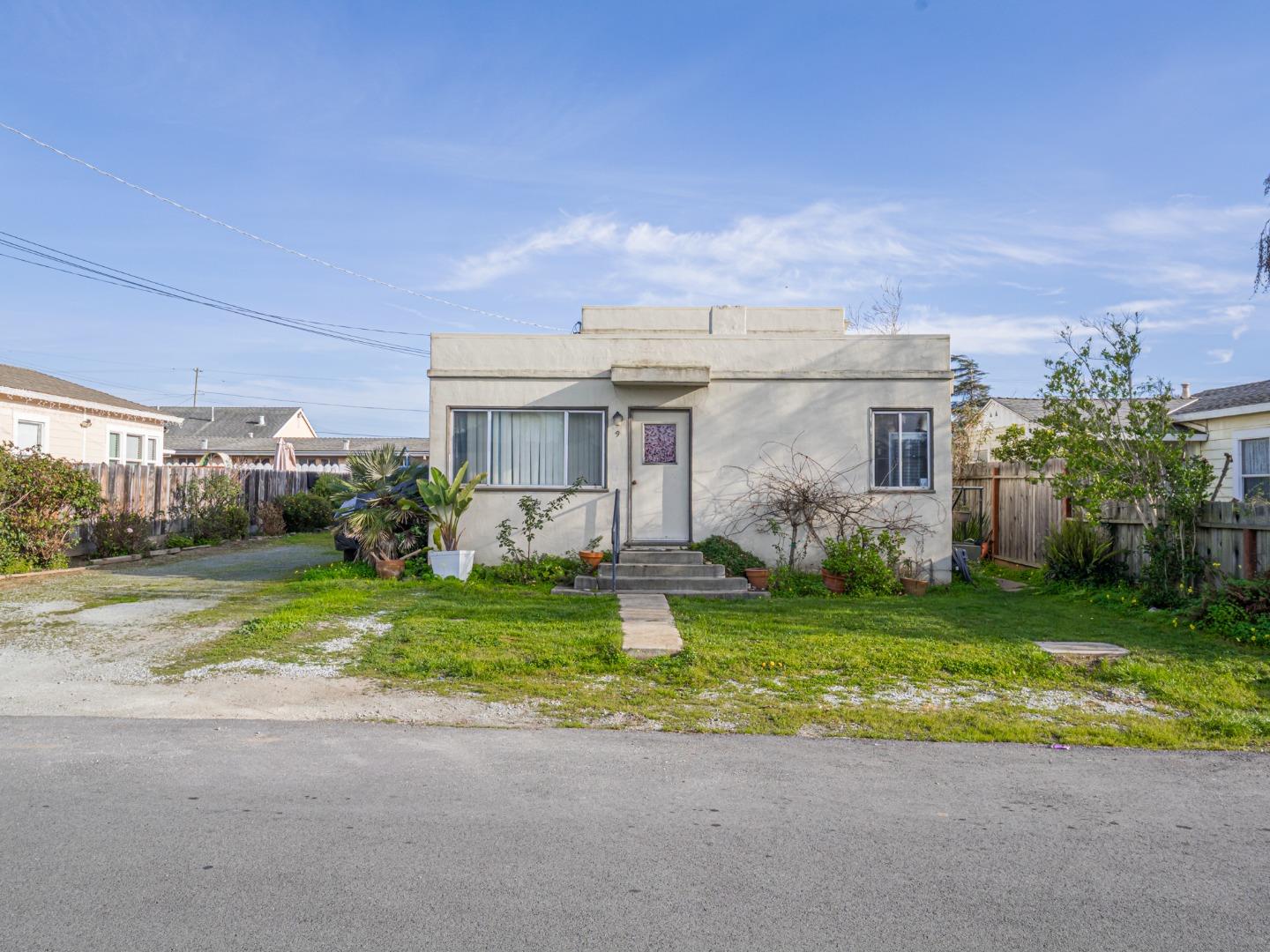 9 Memorial Avenue