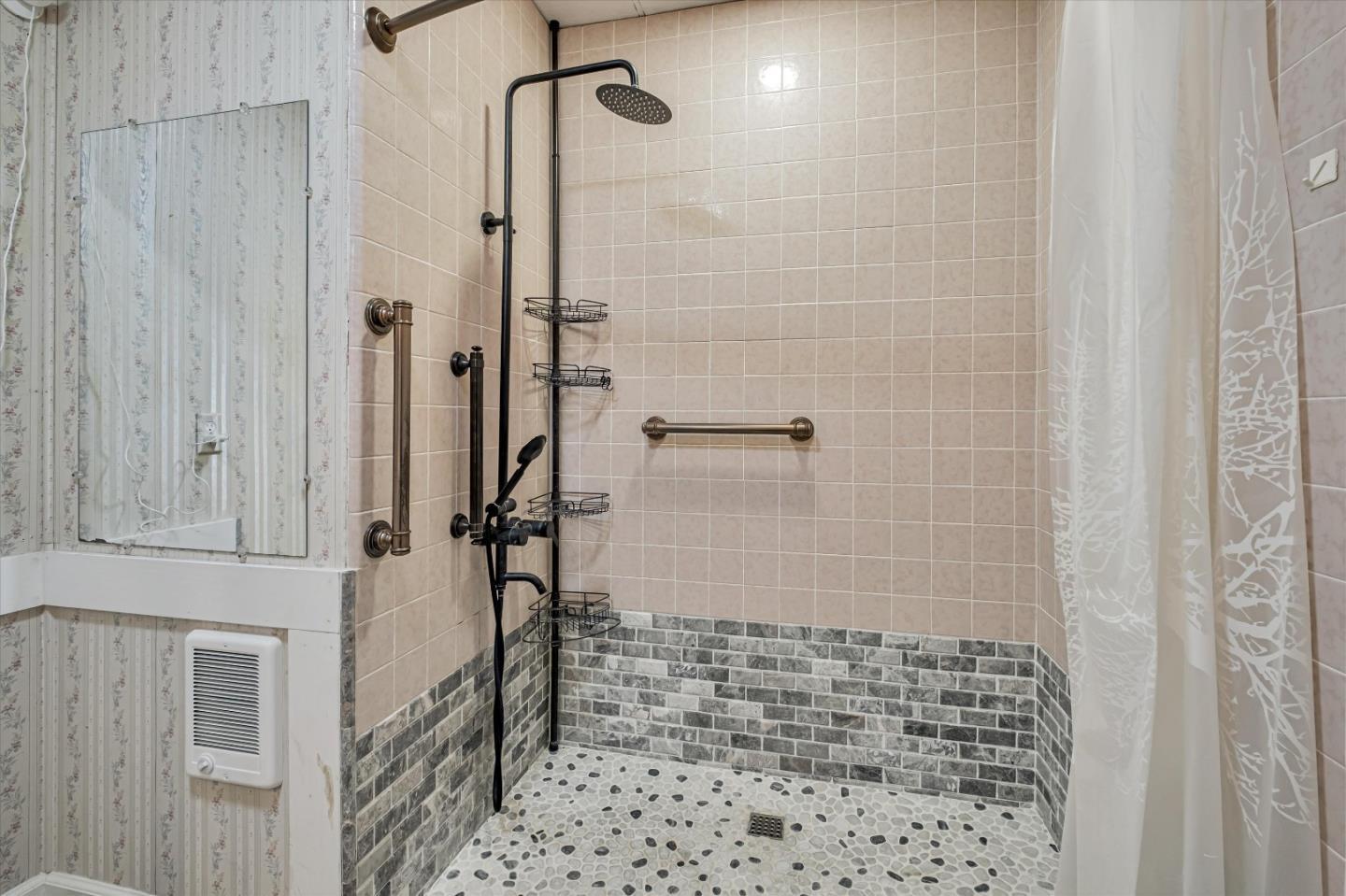 270 Hames Road Unit: 28