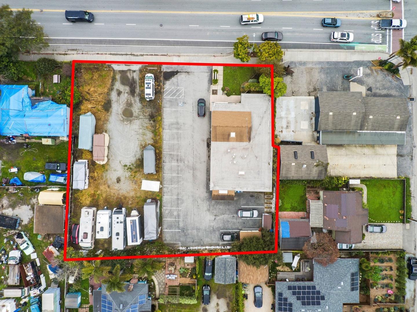 3811 Portola DR