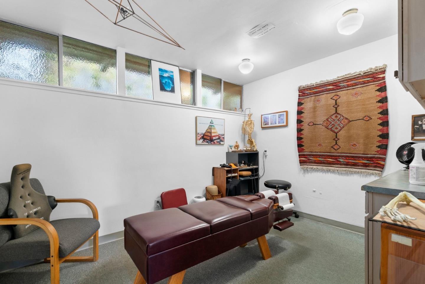 3811 Portola DR