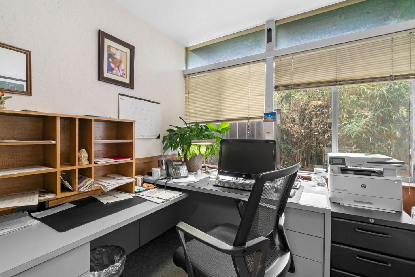 3811 Portola DR