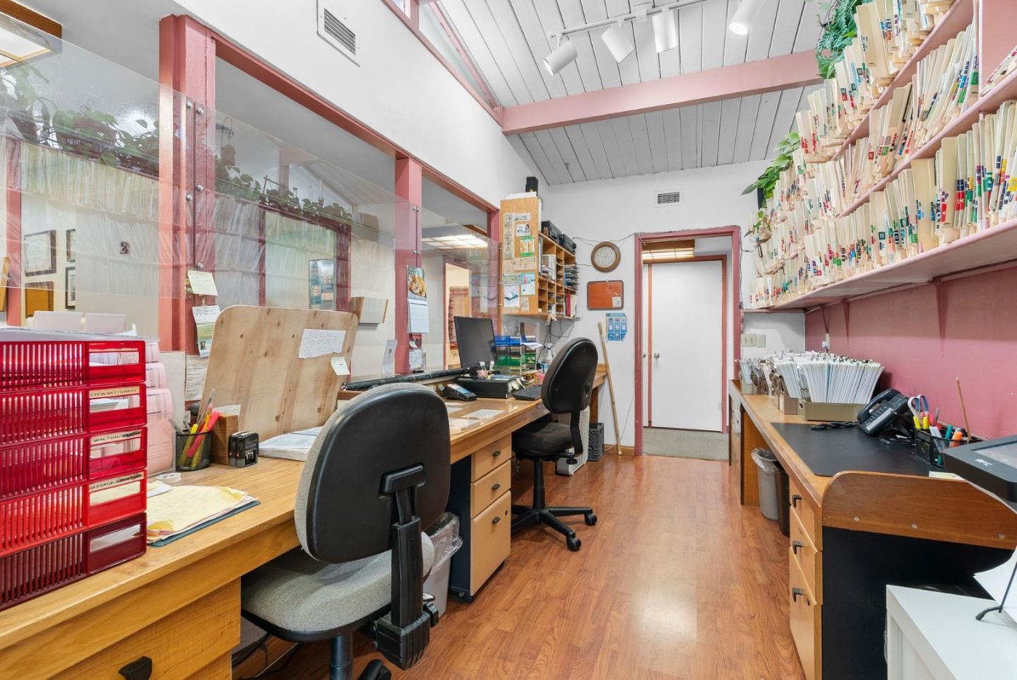 3811 Portola DR