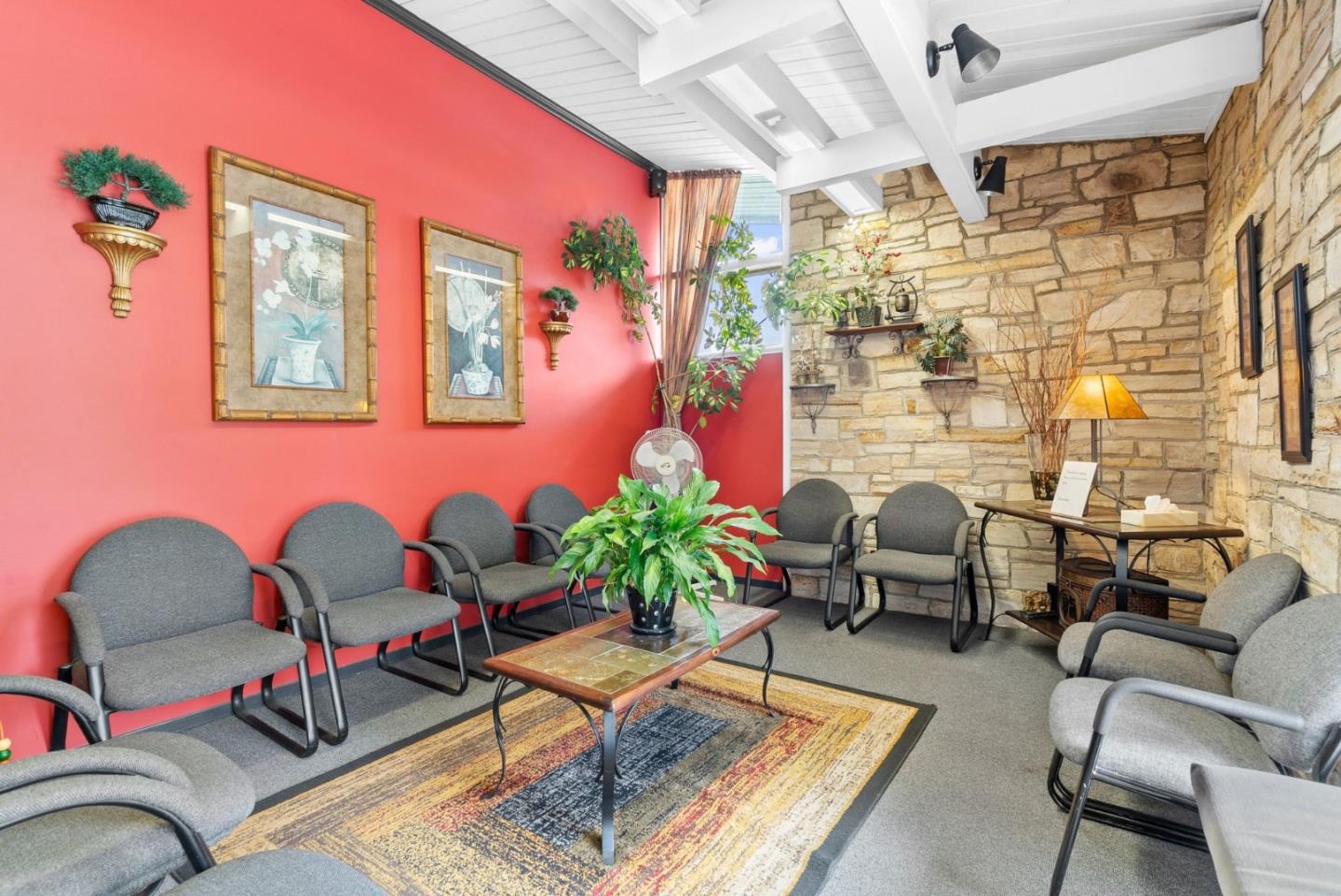 3811 Portola DR