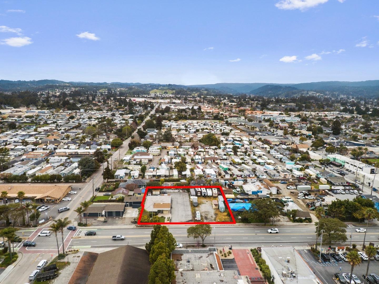 3811 Portola DR