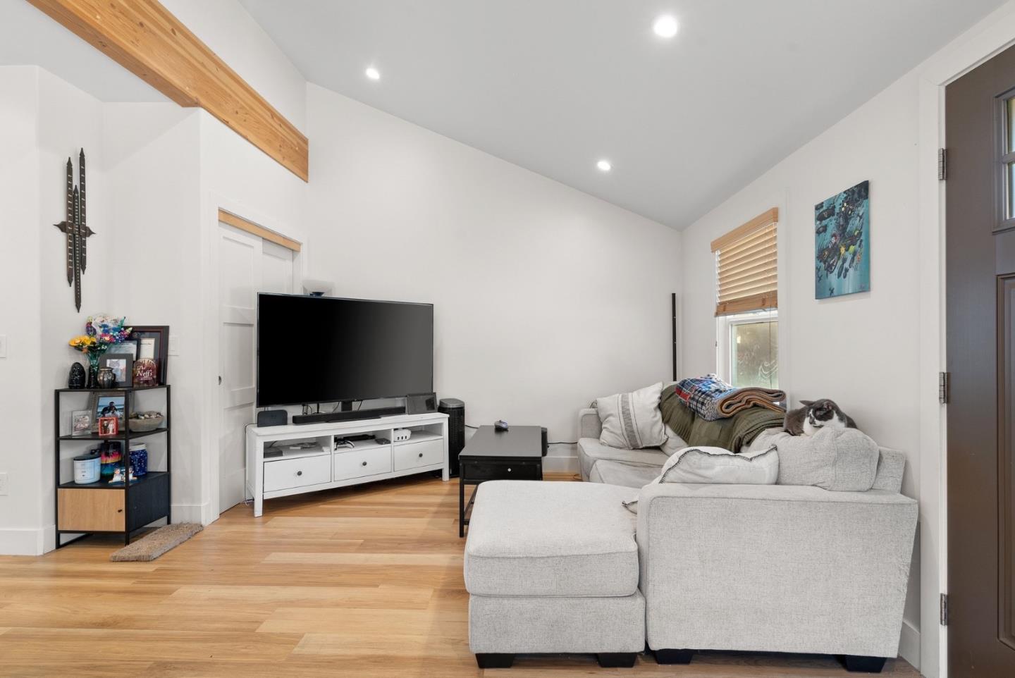 420 Capitola Road EXT