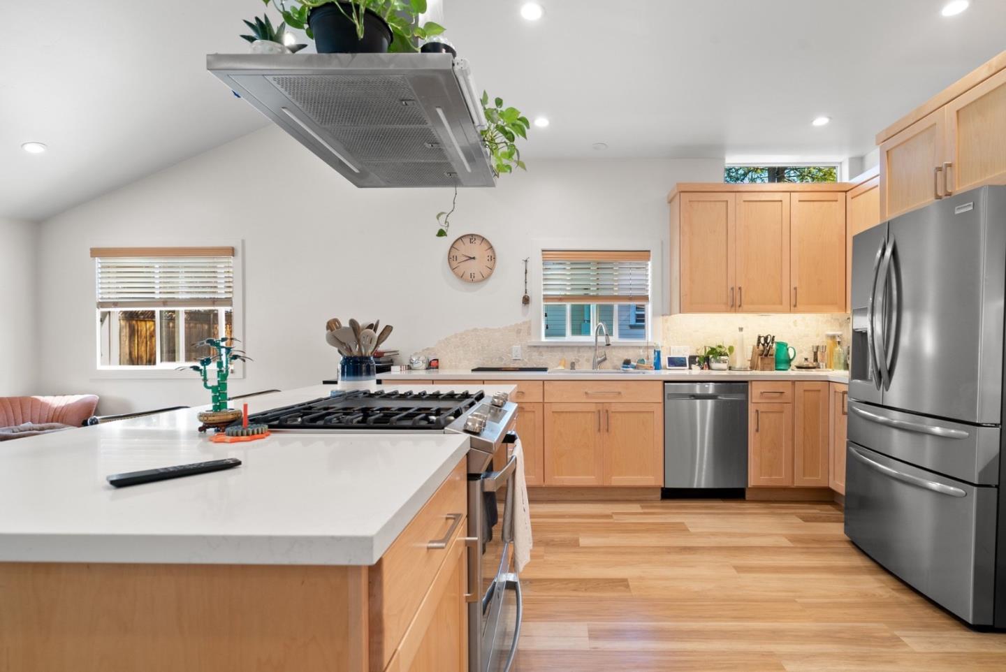 420 Capitola Road EXT