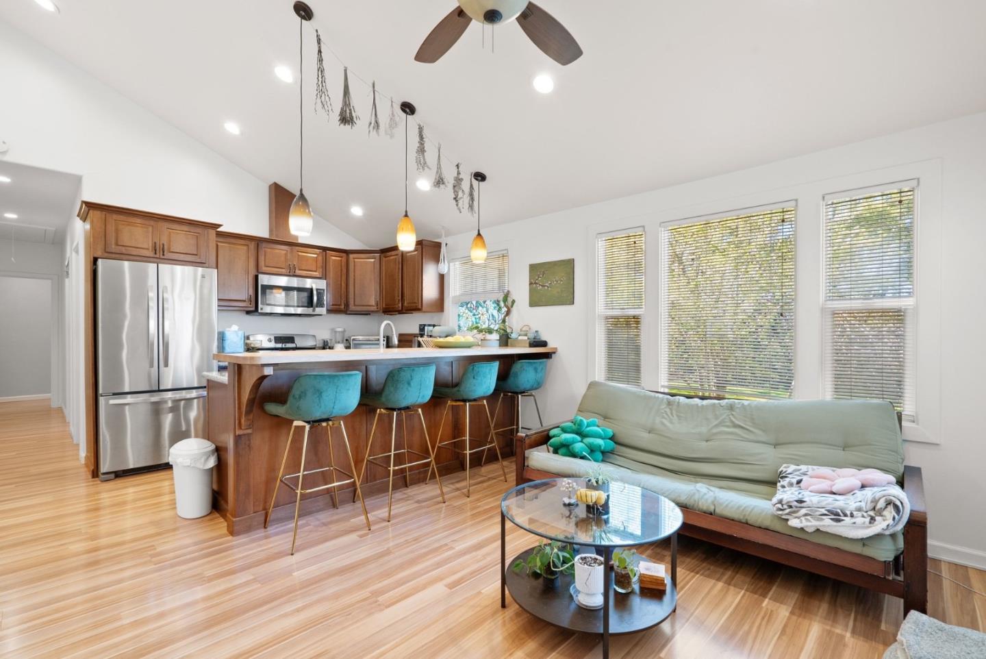 420 Capitola Road EXT