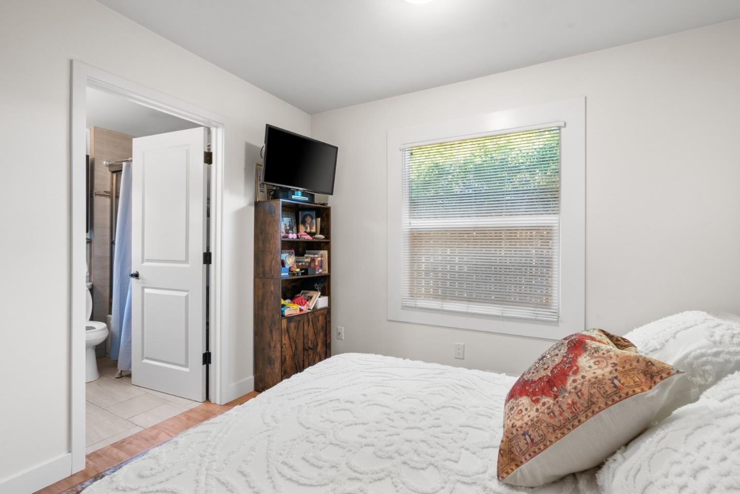 420 Capitola Road EXT