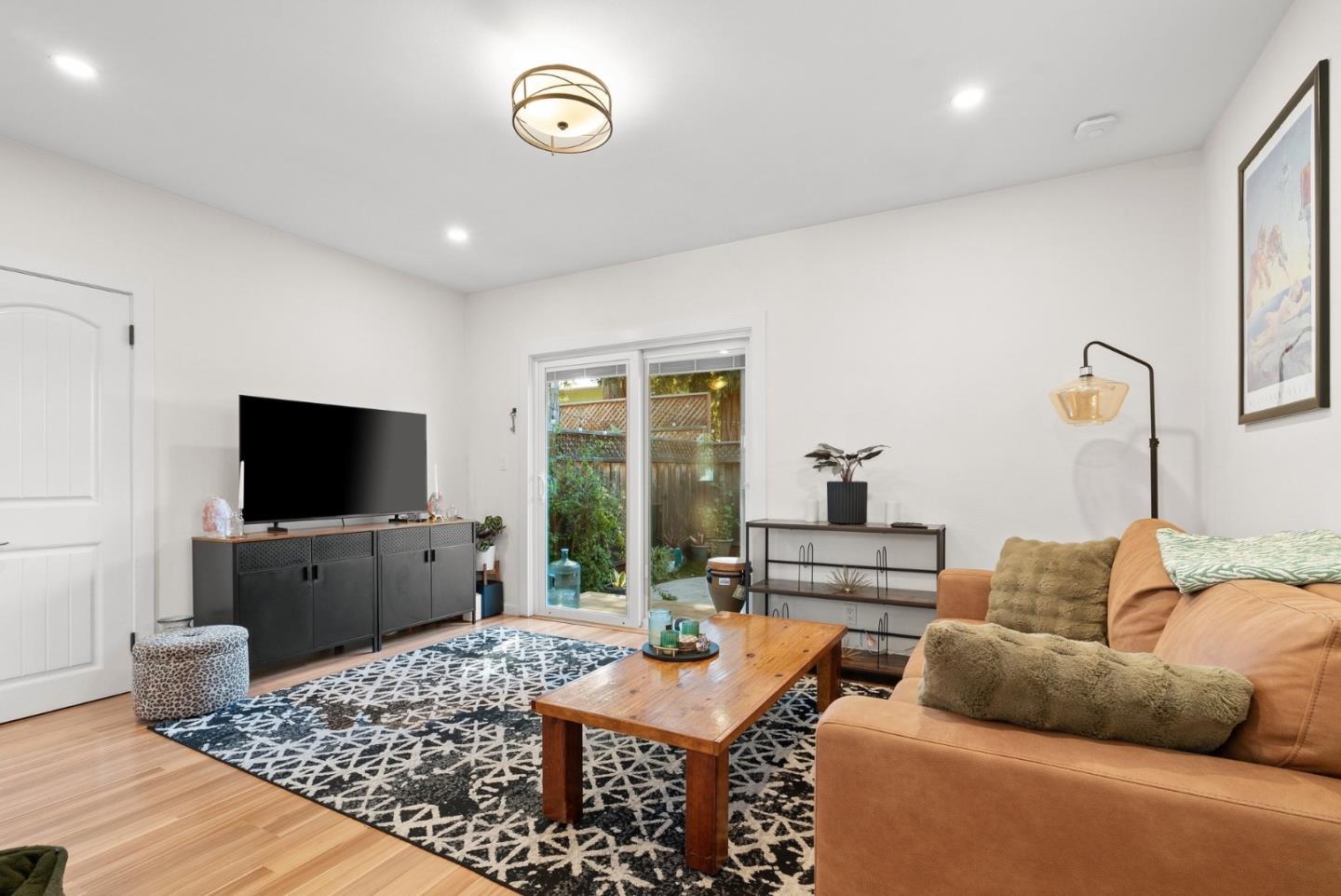 420 Capitola Road EXT