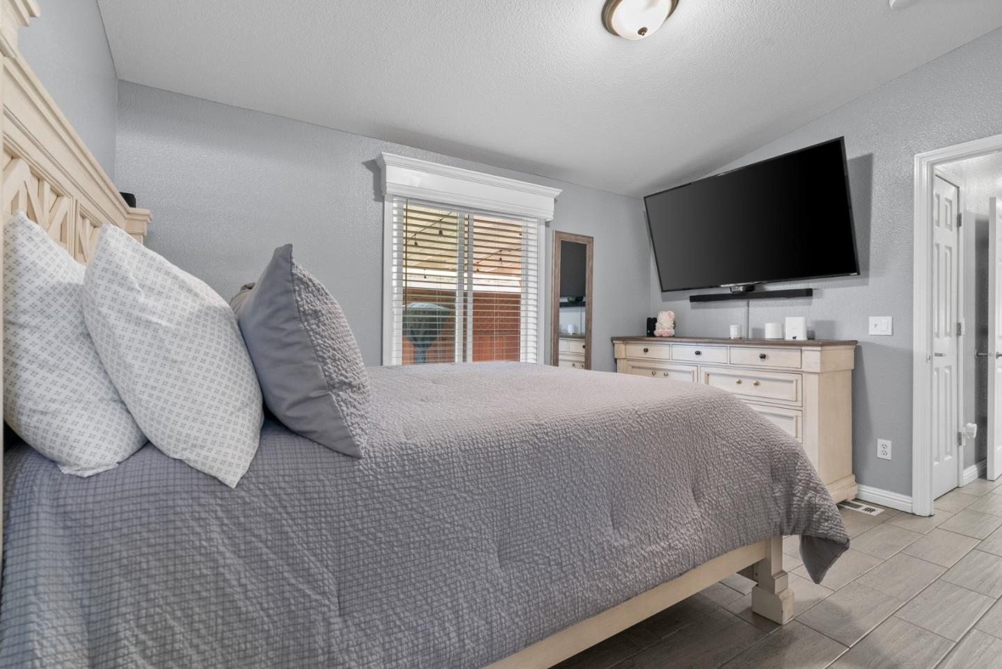 789 Green Valley Road Unit: 121