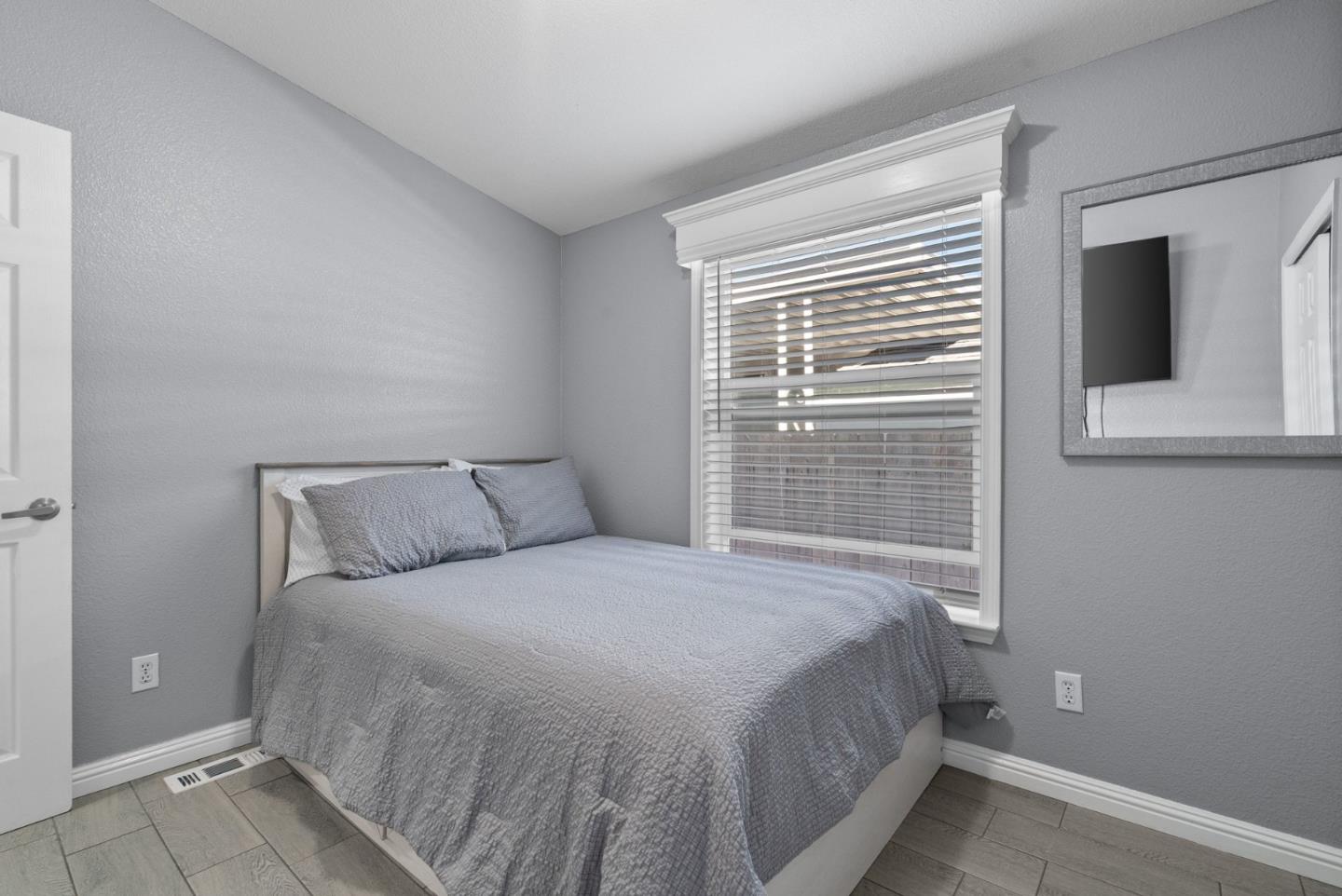 789 Green Valley Road Unit: 121