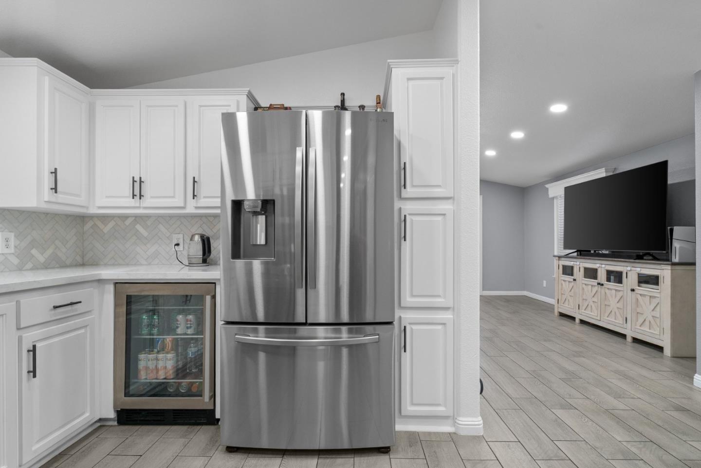 789 Green Valley Road Unit: 121