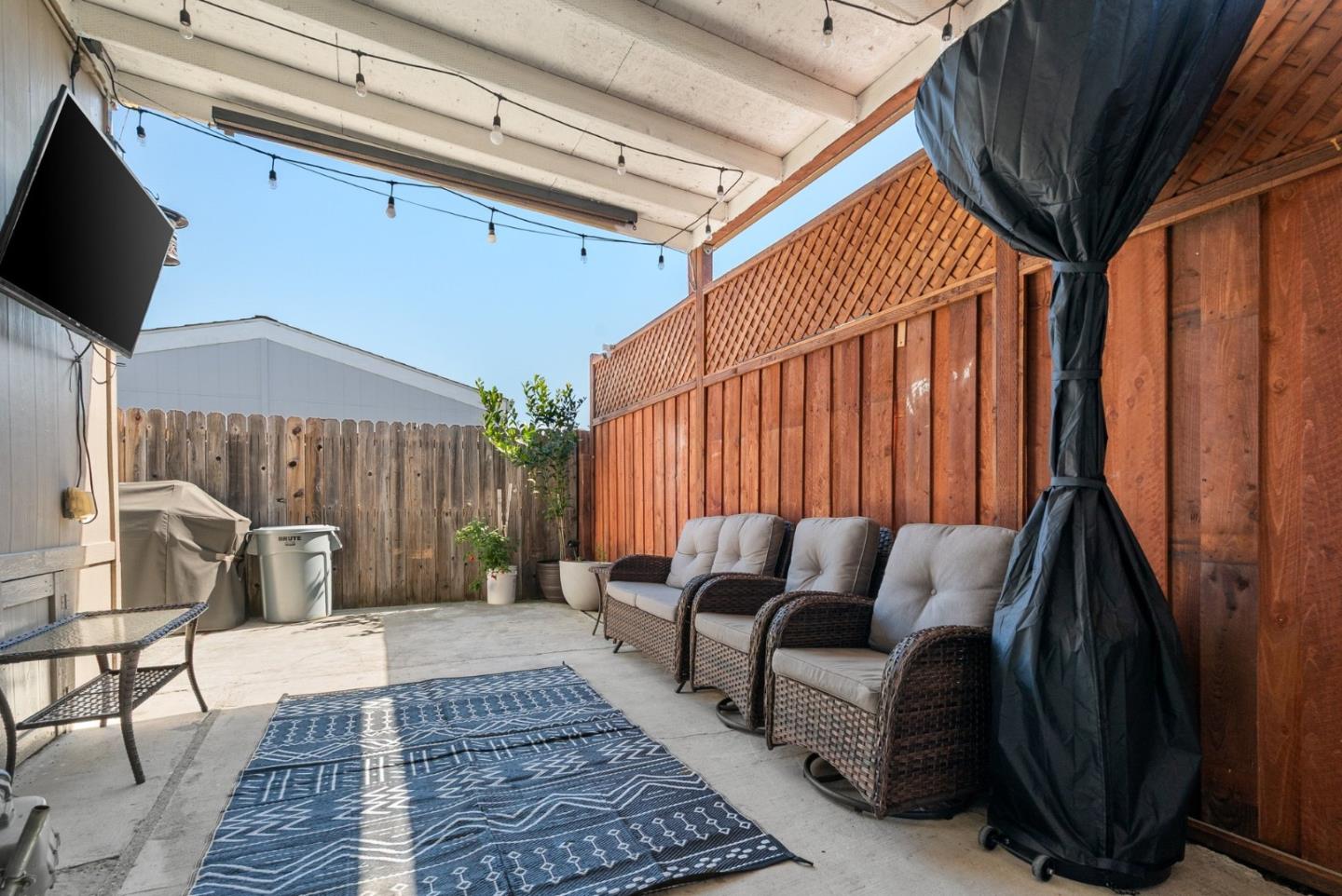 789 Green Valley Road Unit: 121