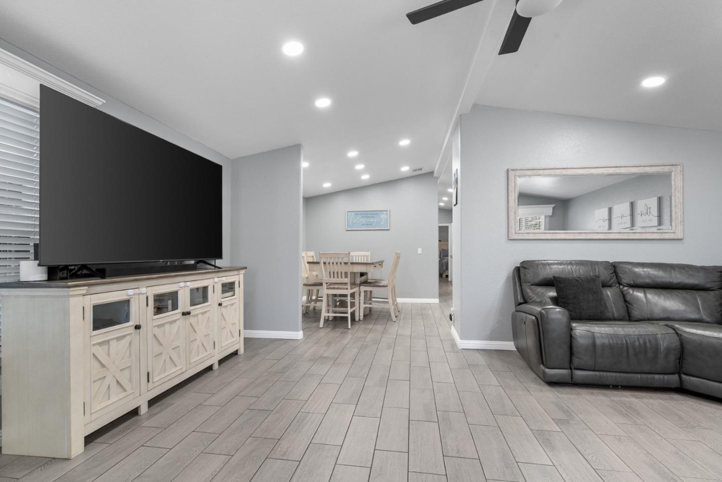 789 Green Valley Road Unit: 121