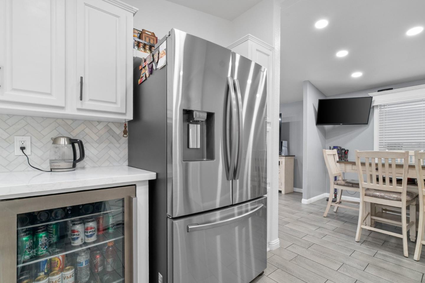 789 Green Valley Road Unit: 121