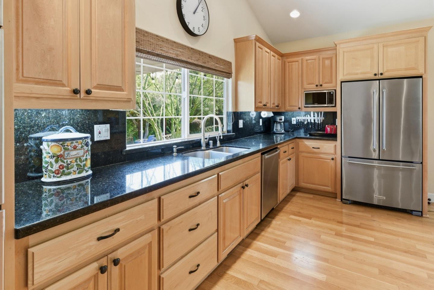 308 Ventana Way