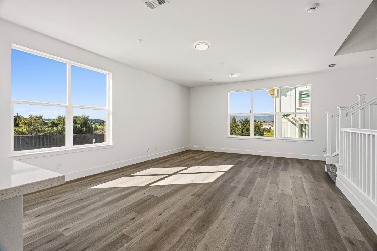 102 Skyline Vista Way