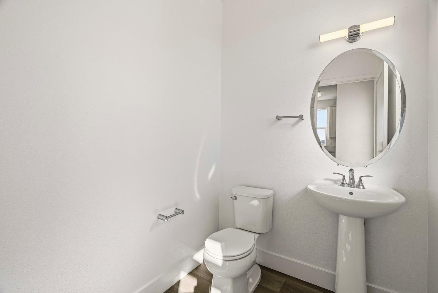 102 Skyline Vista Way