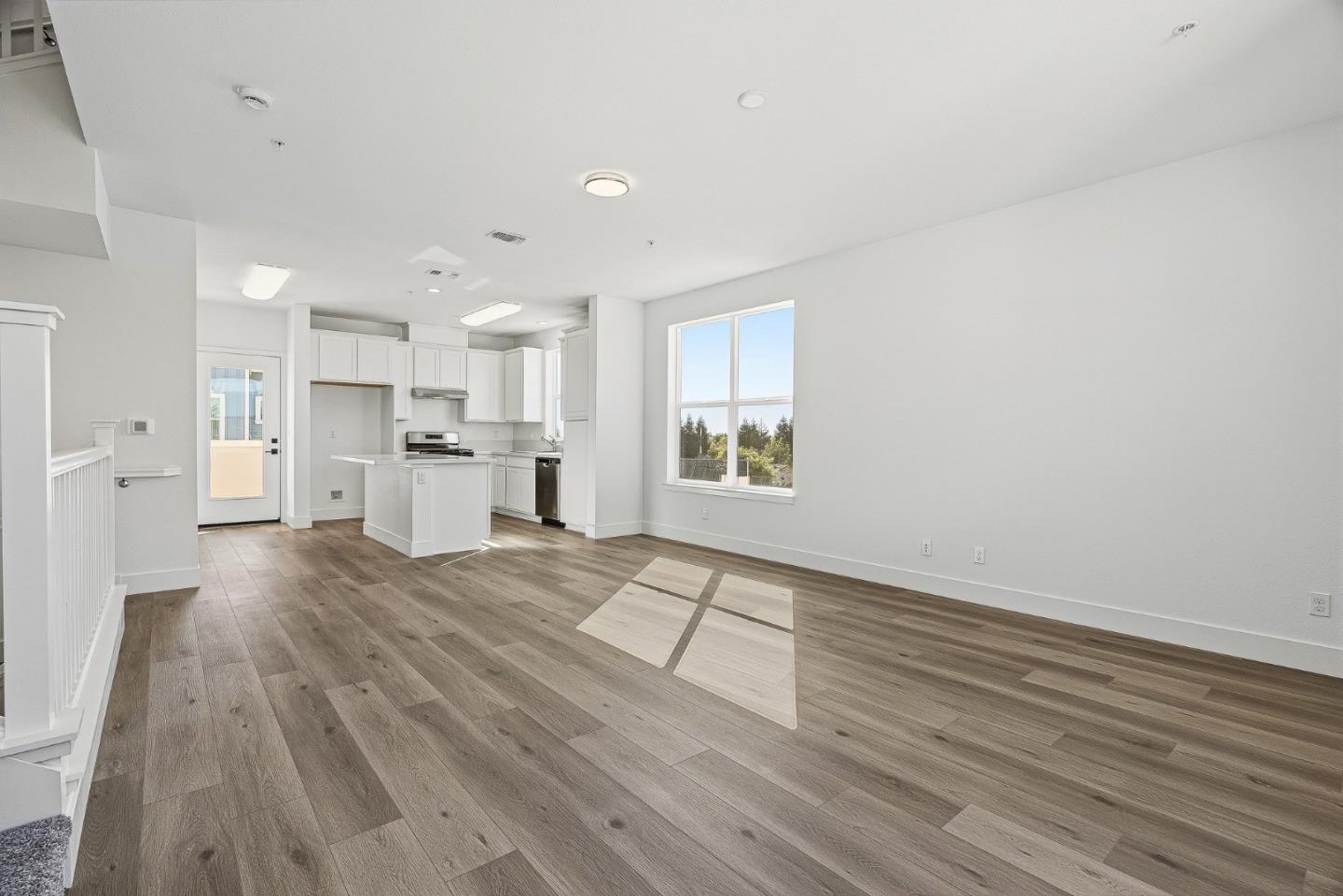 102 Skyline Vista Way