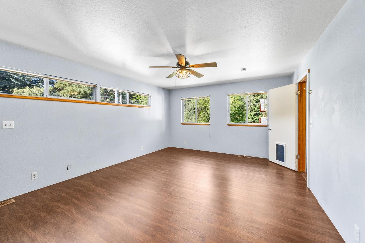 15666 Kings Creek RD