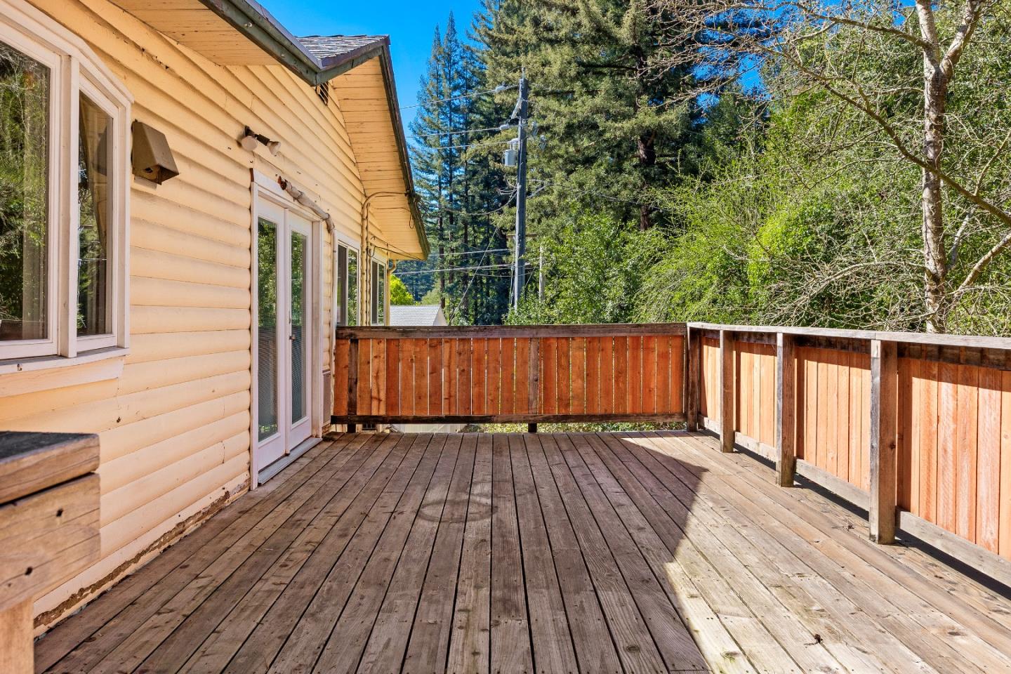 15666 Kings Creek RD