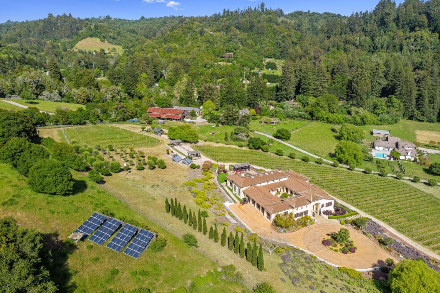 220 Falcon Hill