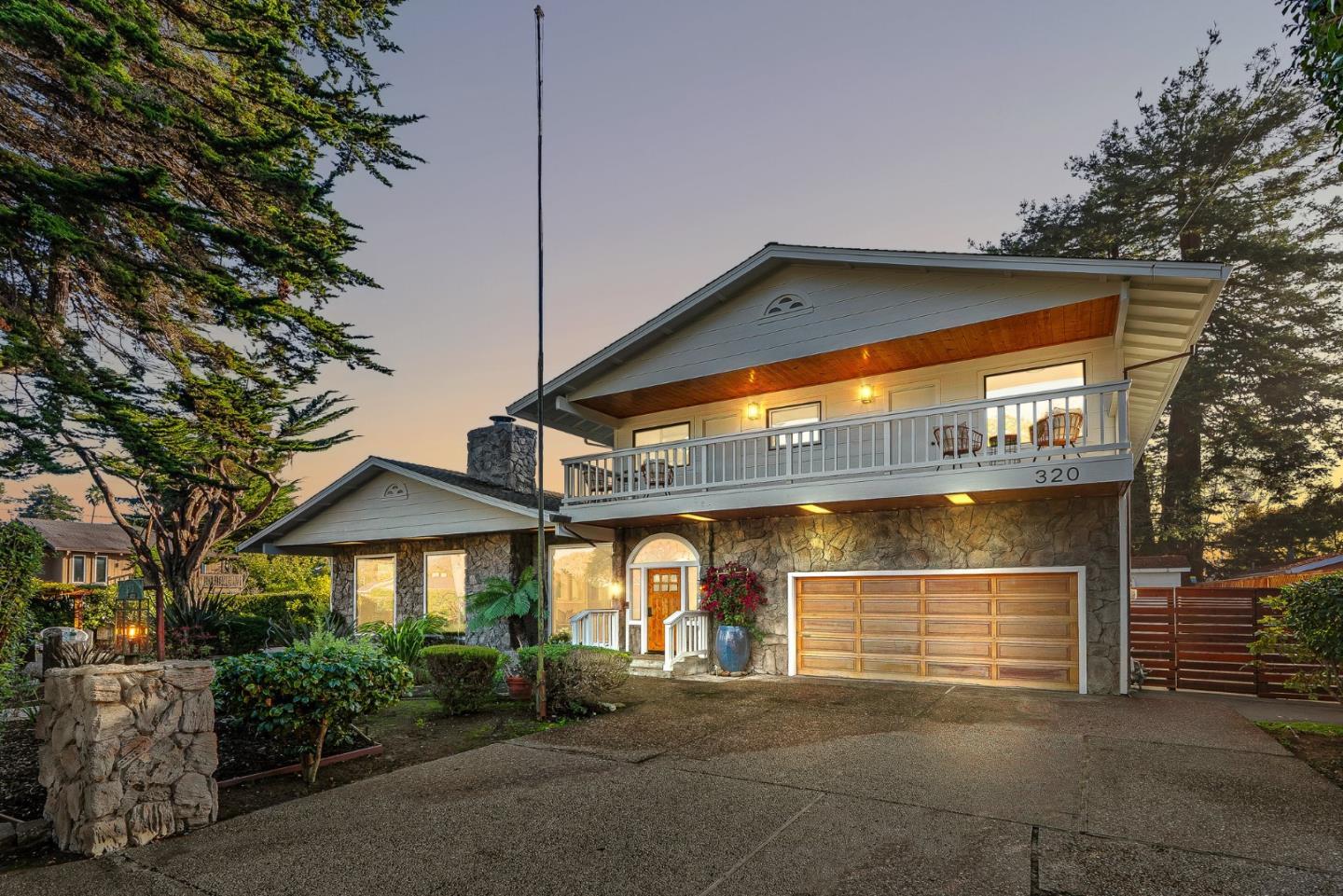 320 Cliff Drive