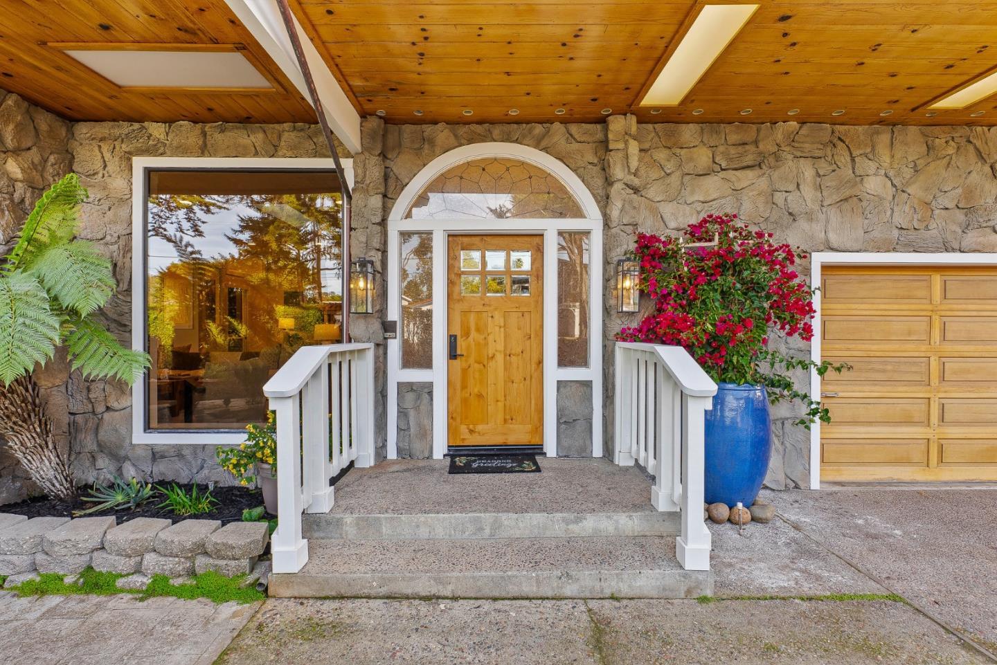 320 Cliff Drive