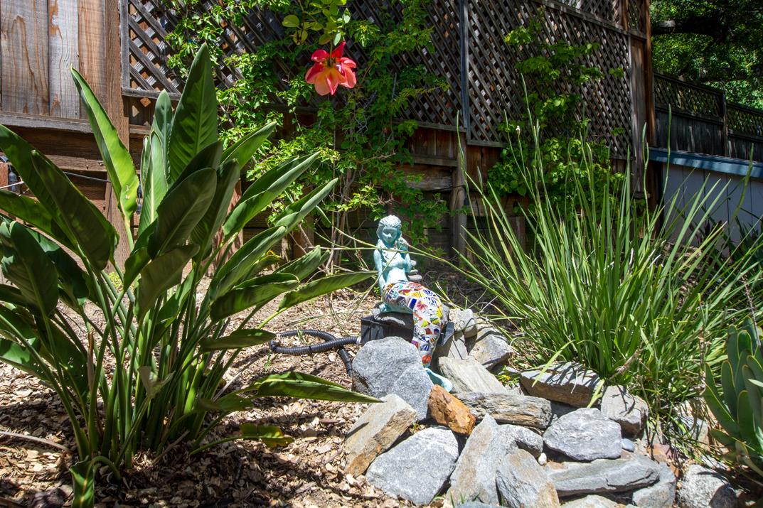 5489 Soquel Drive