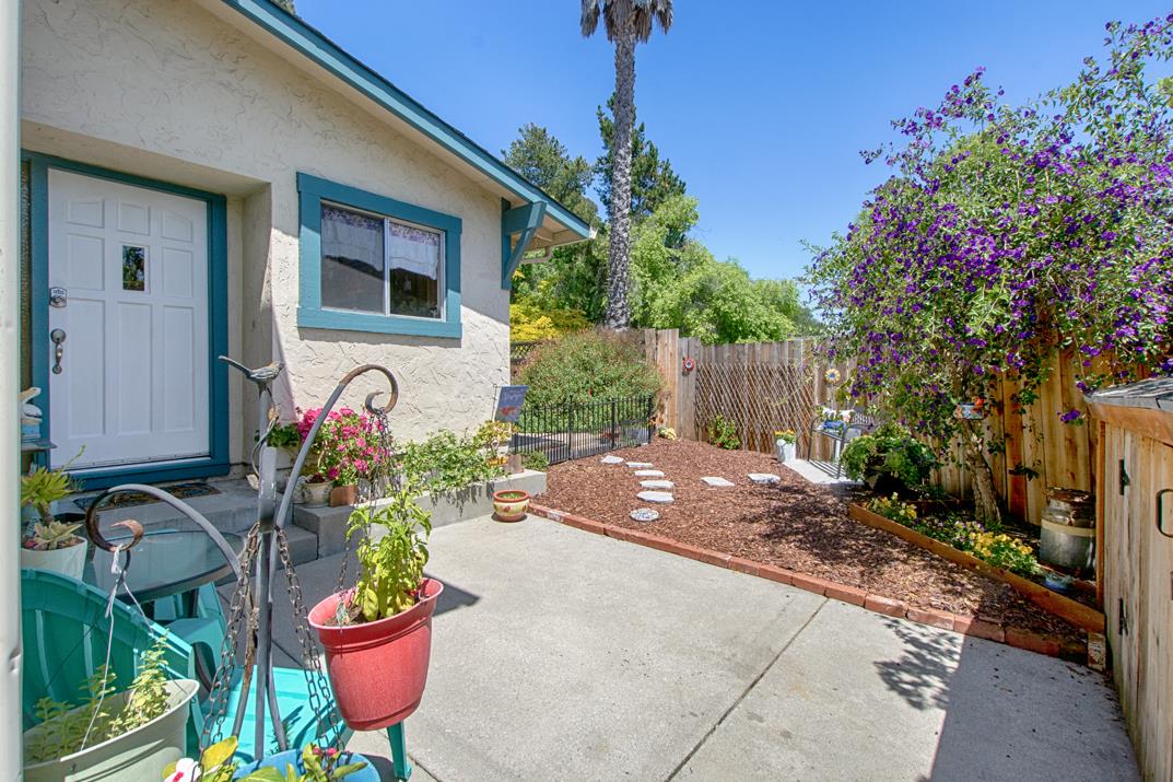 5489 Soquel Drive