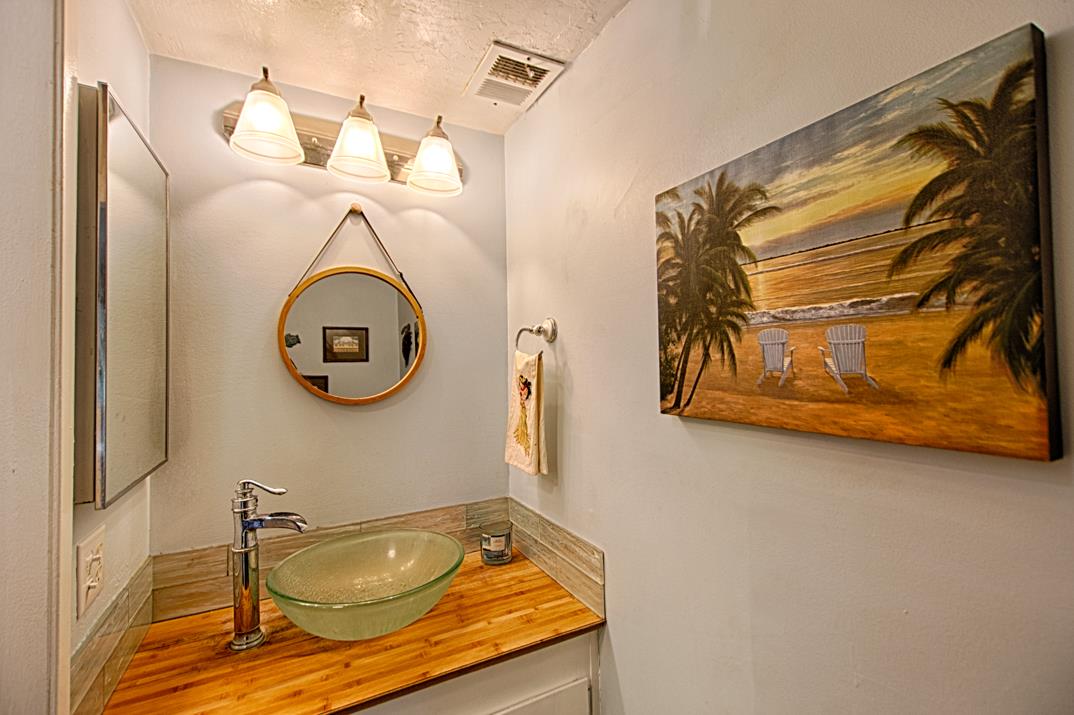 5489 Soquel Drive