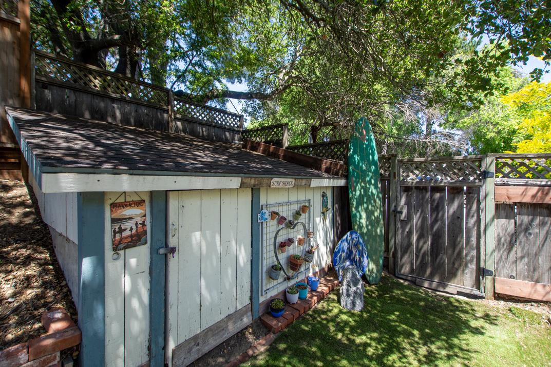5489 Soquel Drive