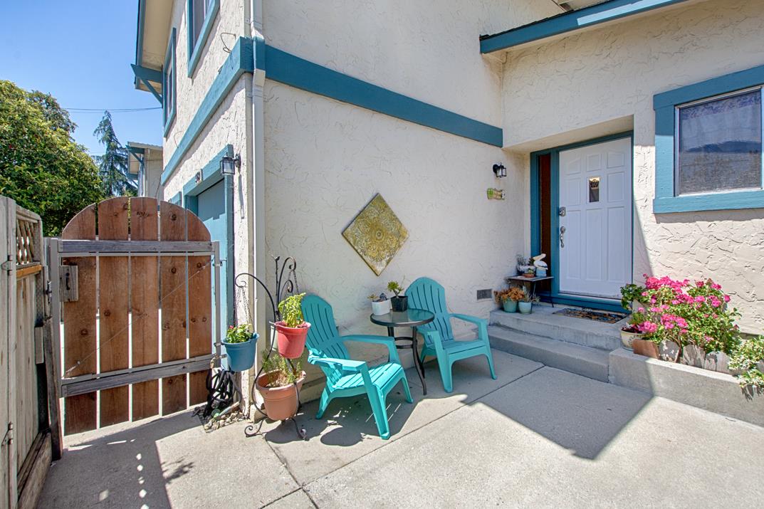 5489 Soquel Drive