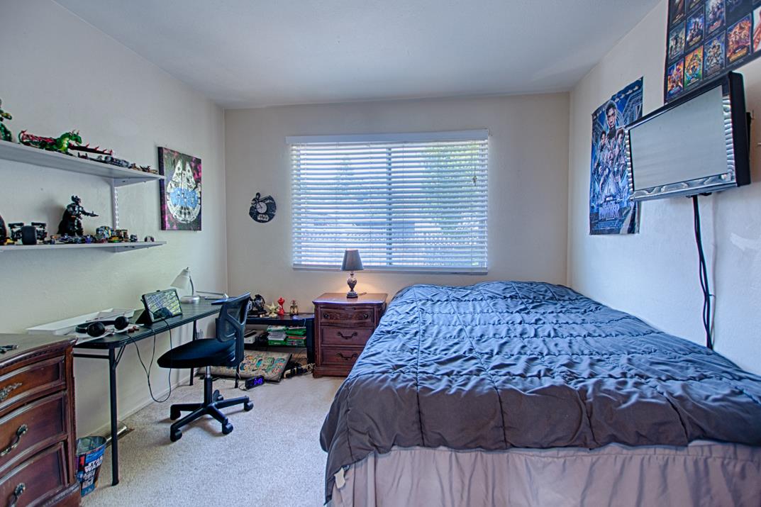 5489 Soquel Drive