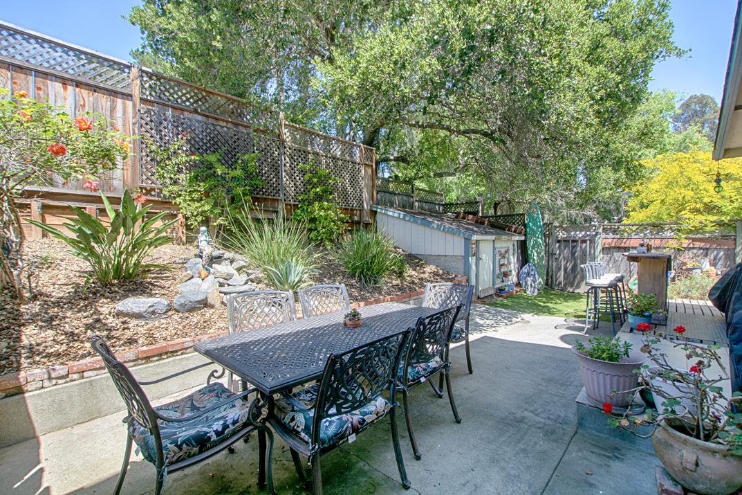 5489 Soquel Drive