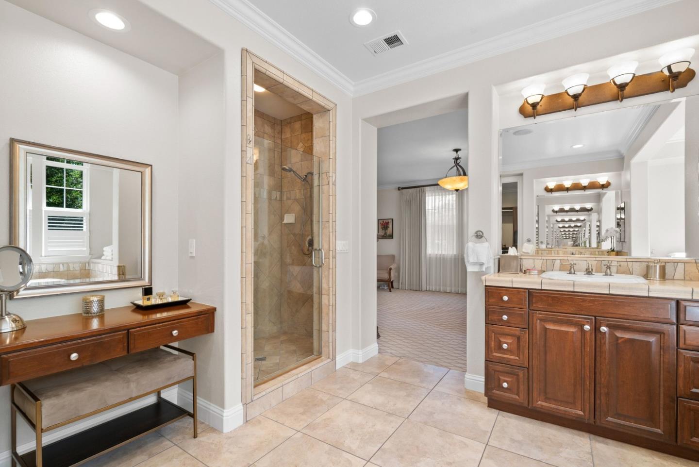 335 Bridlewood Court