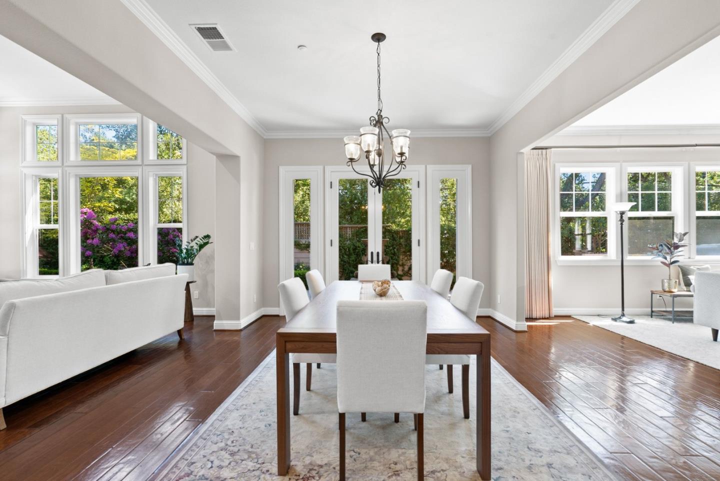 335 Bridlewood Court