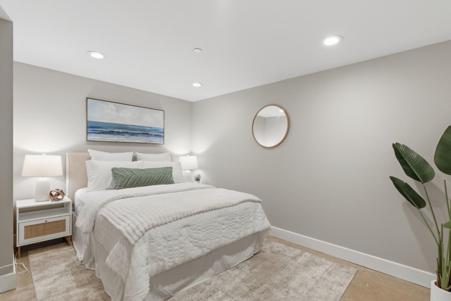 2974 East Cliff Drive